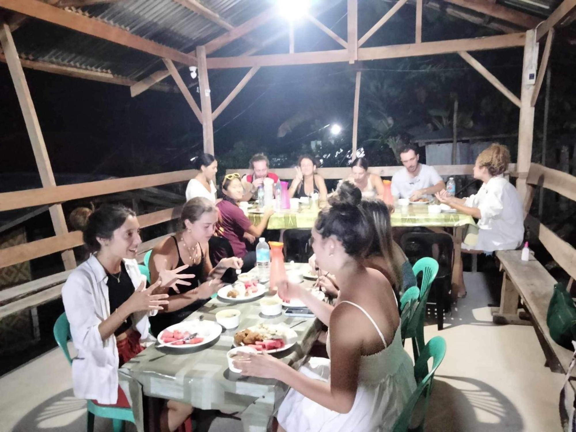Roca'S Homestay Backpackers Chalet Batuan Zewnętrze zdjęcie